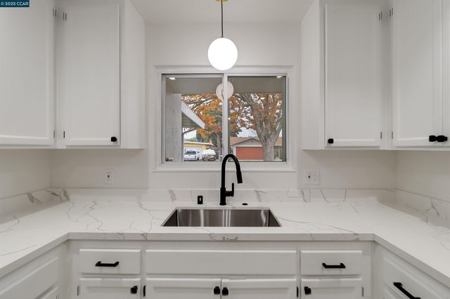 1863 San Clemente St, Fairfield, CA 94533