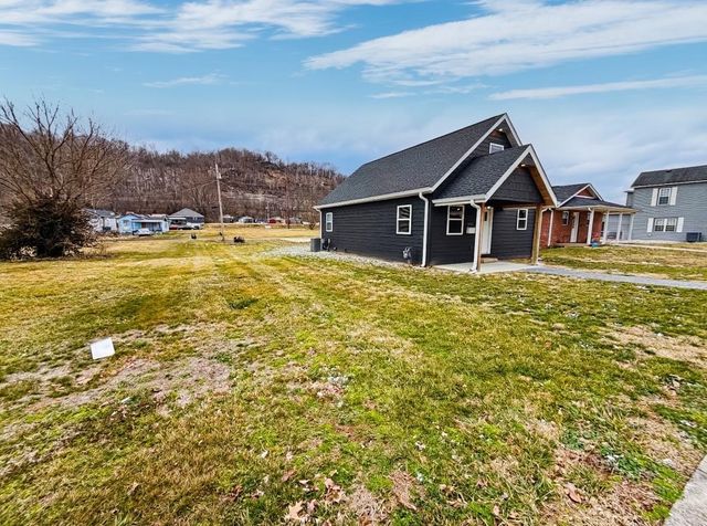 913 South 8th Street, Ironton, OH 45638