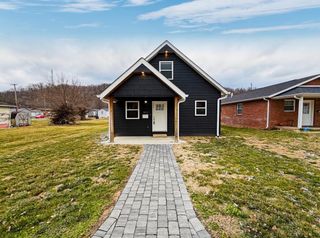 913 South 8th Street, Ironton, OH 45638