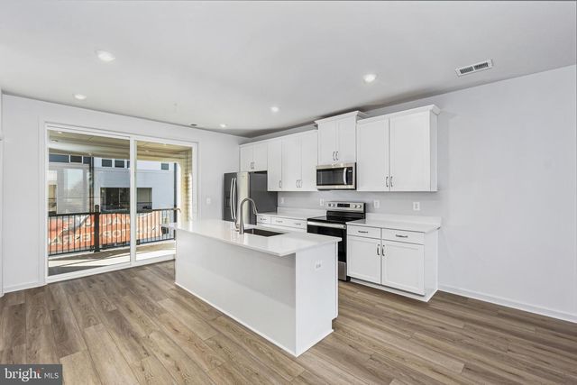 2506 NEABSCO COMMON PL, Woodbridge, VA 22191