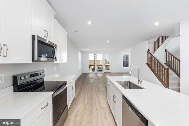 2506 NEABSCO COMMON PL, Woodbridge, VA 22191