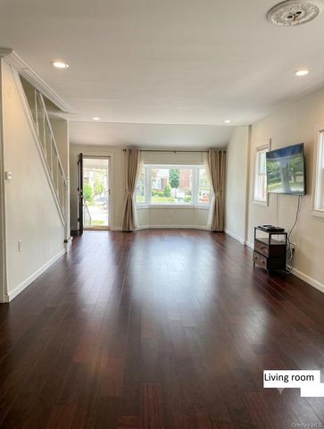 92-10 212th Place, Queens Village, NY 11428