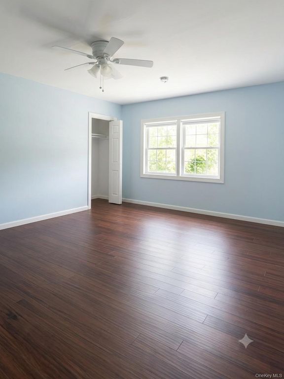 92-10 212th Place, Queens Village, NY 11428 — photo 2