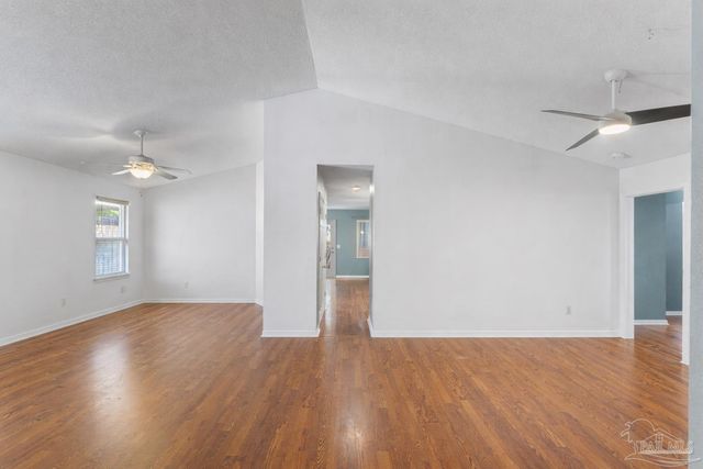 1739 Ivalea Cir, Navarre, FL 32566