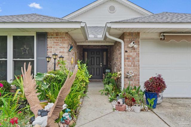 1739 Ivalea Cir, Navarre, FL 32566