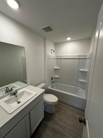 1326 Gamma Grass Drive, Crosby, TX 77532