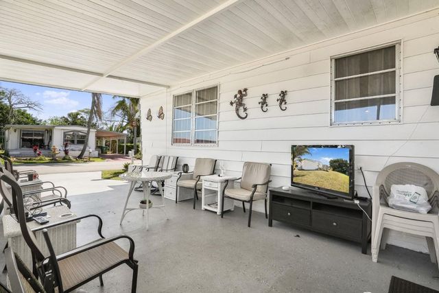 2001 SW 84th Avenue, Davie, FL 33324