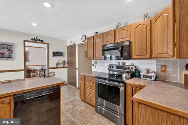 2200 W SAINT JOSEPH ST, Wilmington, DE 19808