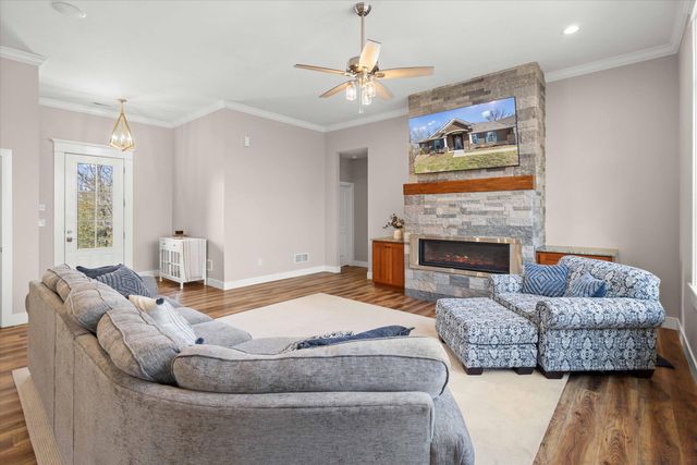 1062 S HIGHWAY UU, Columbia, MO 65203