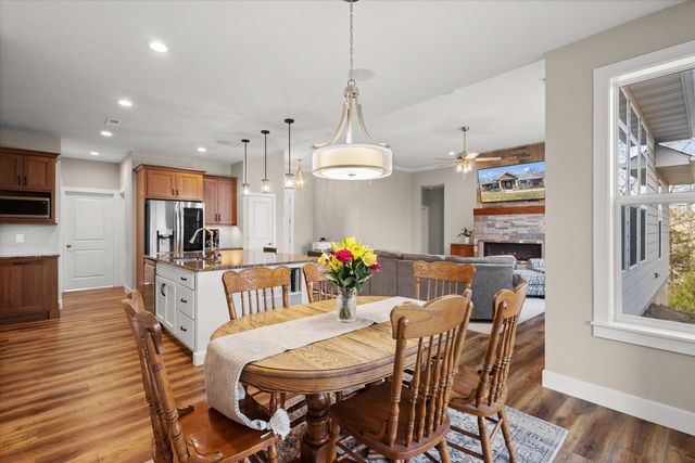 1062 S HIGHWAY UU, Columbia, MO 65203