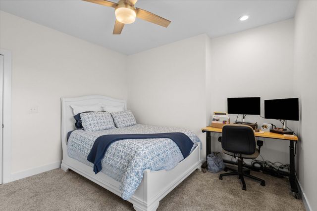 1062 S HIGHWAY UU, Columbia, MO 65203