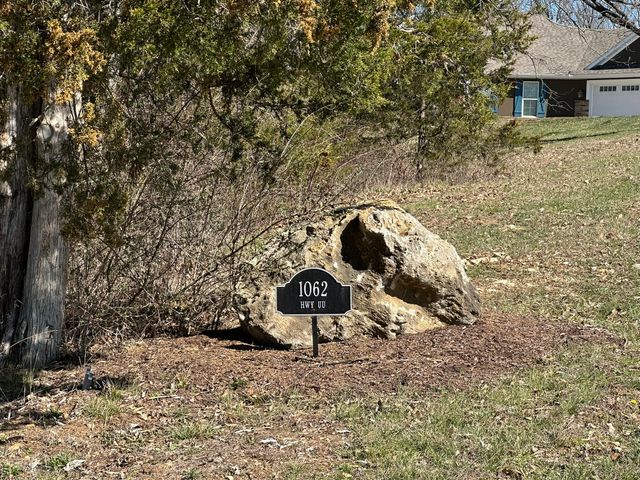 1062 S HIGHWAY UU, Columbia, MO 65203