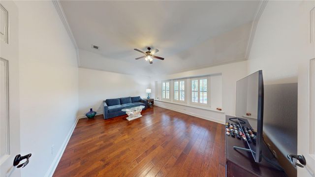 8 Chapel Hill Lane, Mclendon Chisholm, TX 75032