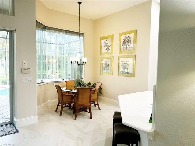 4991 Cerromar DR, Naples, FL 34112