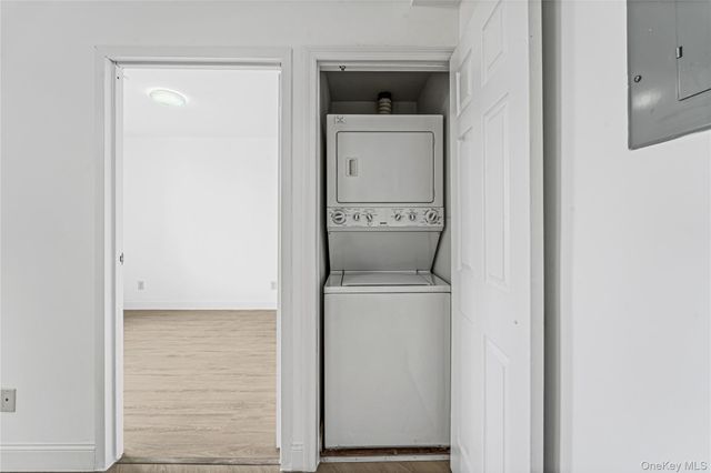 81-15 Queens Boulevard 4H, Elmhurst, NY 11373