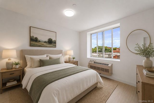 81-15 Queens Boulevard 4H, Elmhurst, NY 11373