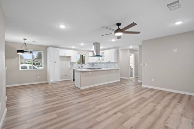 1707 W Whitendale Avenue, Visalia, CA 93277