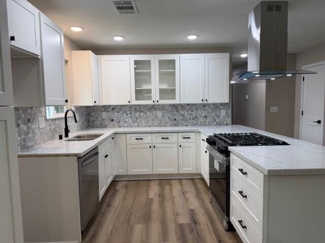 1707 W Whitendale Avenue, Visalia, CA 93277