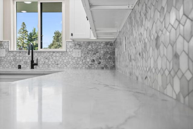 1707 W Whitendale Avenue, Visalia, CA 93277