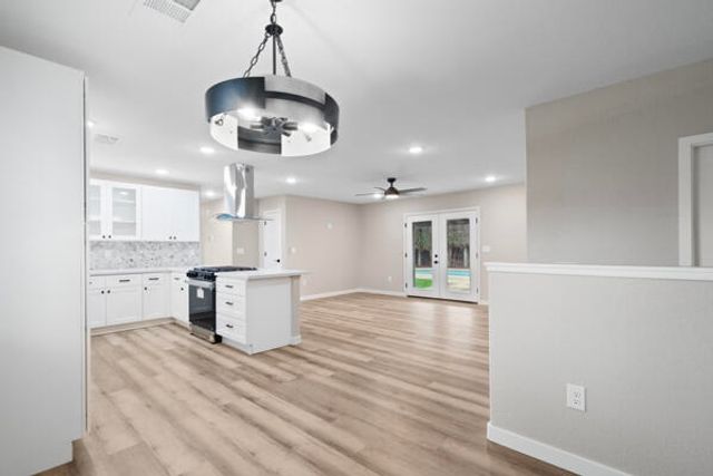 1707 W Whitendale Avenue, Visalia, CA 93277