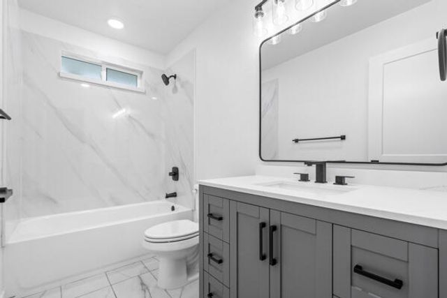 1707 W Whitendale Avenue, Visalia, CA 93277