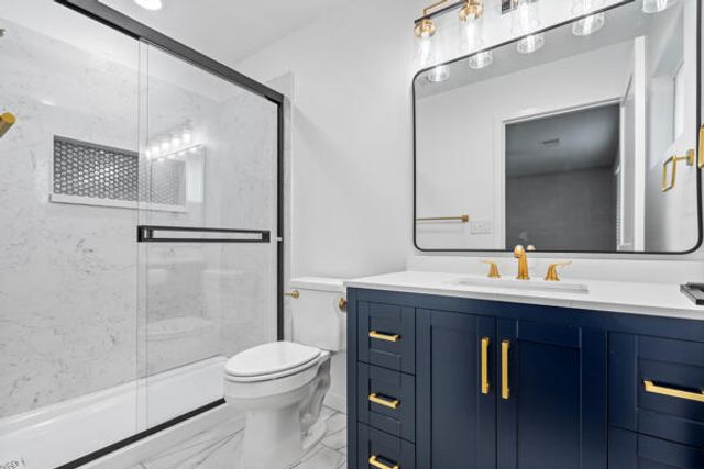 1707 W Whitendale Avenue, Visalia, CA 93277