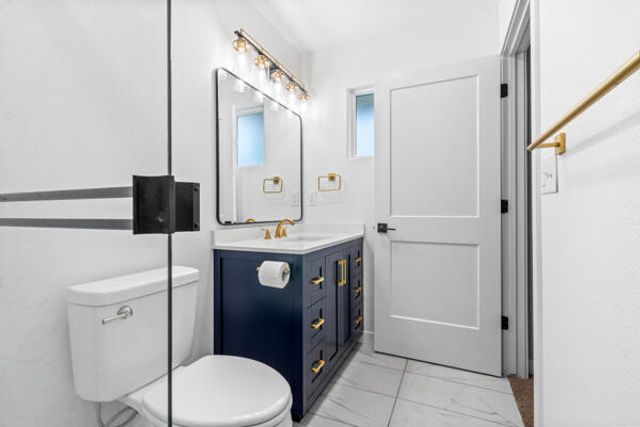 1707 W Whitendale Avenue, Visalia, CA 93277