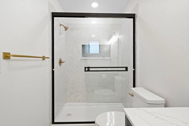 1707 W Whitendale Avenue, Visalia, CA 93277