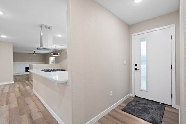 1707 W Whitendale Avenue, Visalia, CA 93277