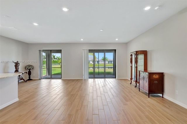 727 SE Boboli Way, Port St. Lucie, Port St Lucie, FL 34984