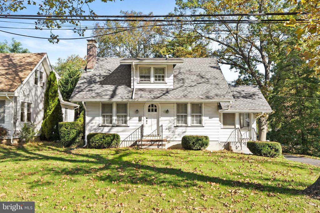 304 LINCOLN AVE, HIGHTSTOWN, NJ 08520 — exterior
