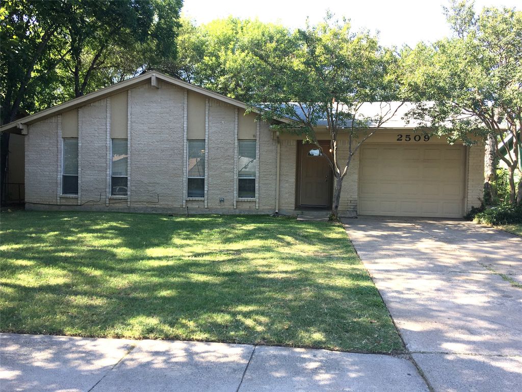 2509 Harbor Trail, Irving, TX 75060