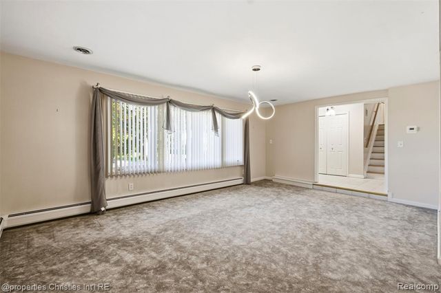 36521 Gloucester Drive, Clinton Township, MI 48035