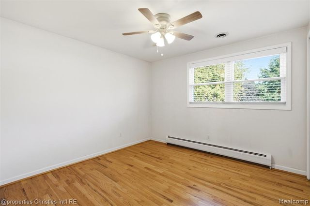 36521 Gloucester Drive, Clinton Township, MI 48035