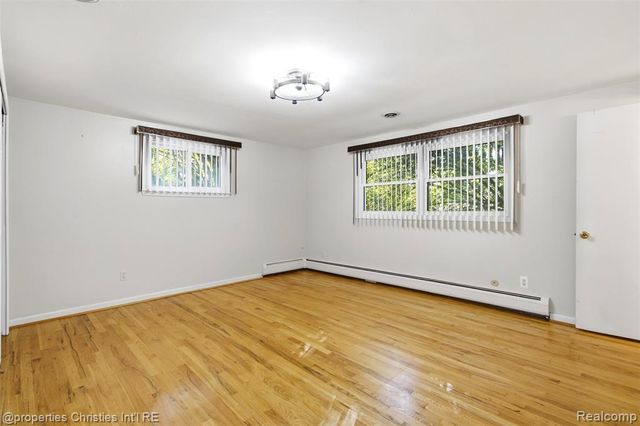 36521 Gloucester Drive, Clinton Township, MI 48035