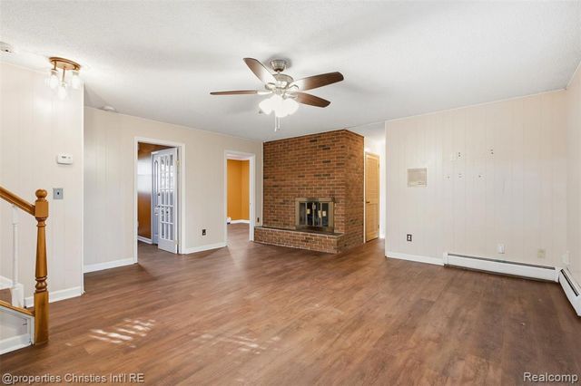 36521 Gloucester Drive, Clinton Township, MI 48035