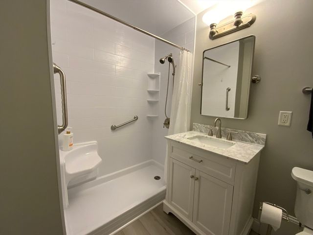 23 Greenleaves 107, Amherst, MA 01002
