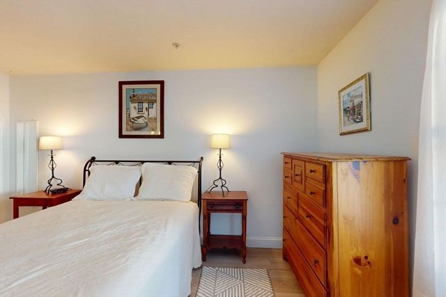 23 Greenleaves 107, Amherst, MA 01002