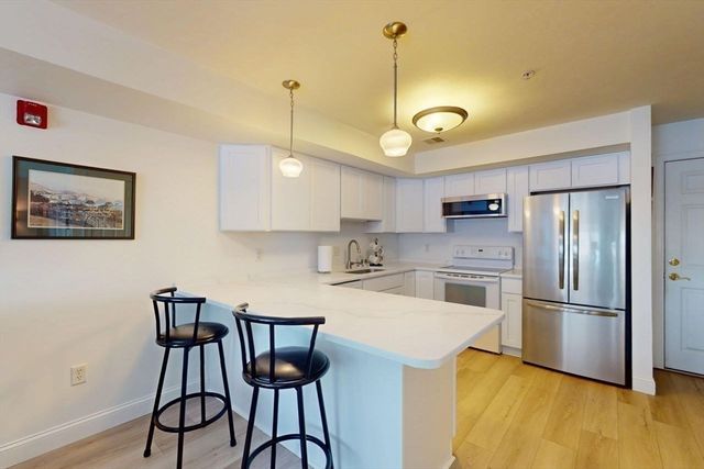 23 Greenleaves 107, Amherst, MA 01002