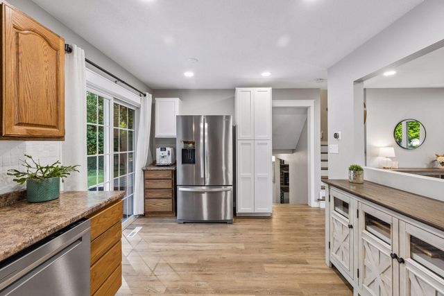 1949 Lakeaires Boulevard, White Bear Lake, MN 55110