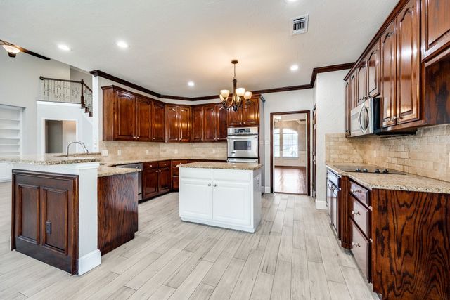 725 Chapel Court, Allen, TX 75002