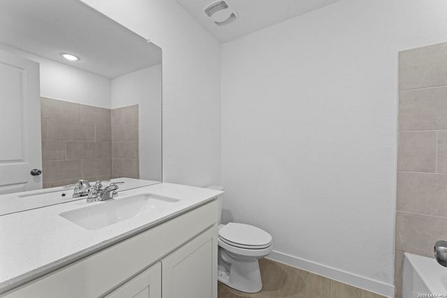 439 Kayden Ct, Marion, TX 78109