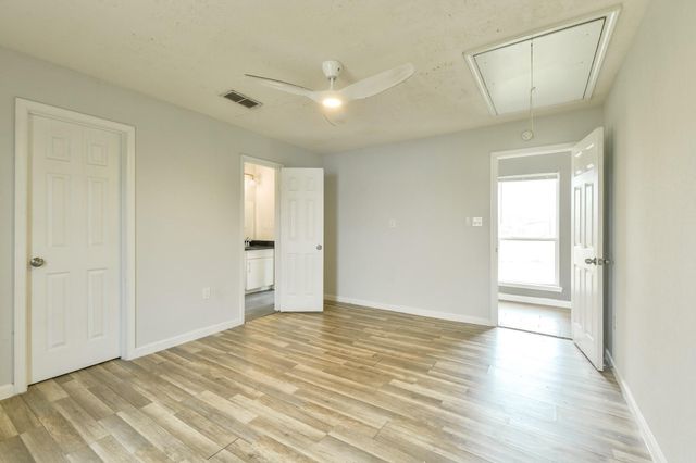 1210 Airline N, Rosharon, TX 77583