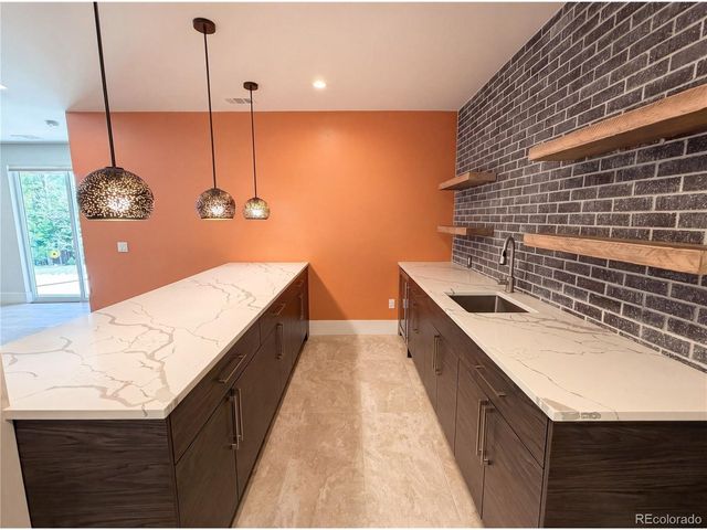 8804 S Brentwood St, Littleton, CO 80128