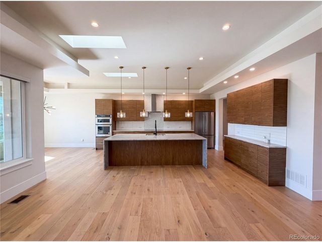 8804 S Brentwood St, Littleton, CO 80128