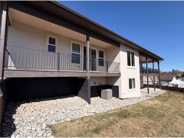 8804 S Brentwood St, Littleton, CO 80128