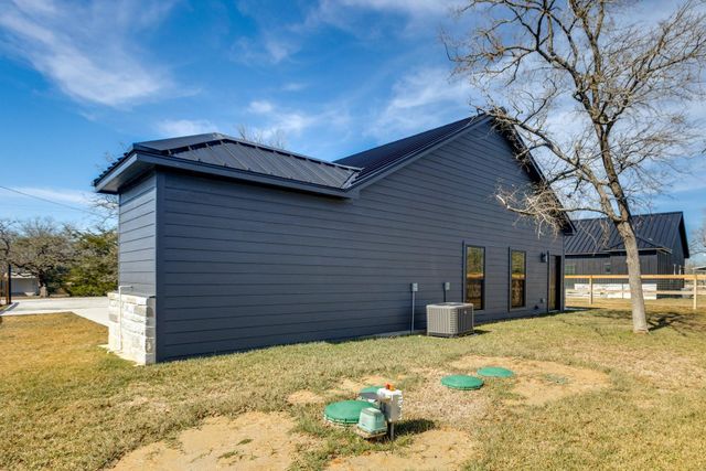 308 Sweet Gum Lane, Somerville, TX 77879