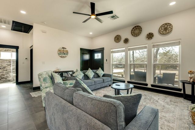 308 Sweet Gum Lane, Somerville, TX 77879