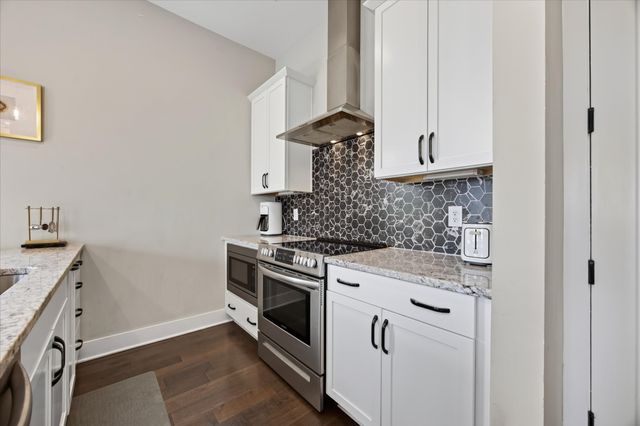 2133 Goodrich Ave, Nashville, TN 37218