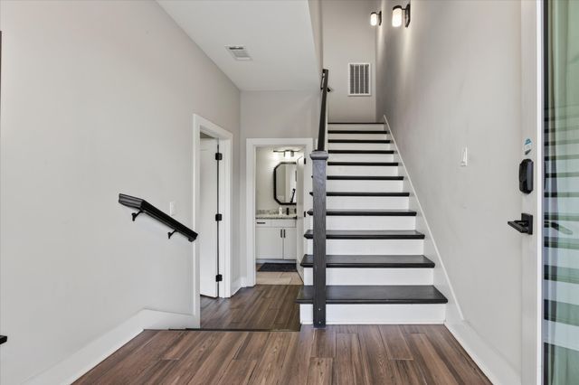 2133 Goodrich Ave, Nashville, TN 37218